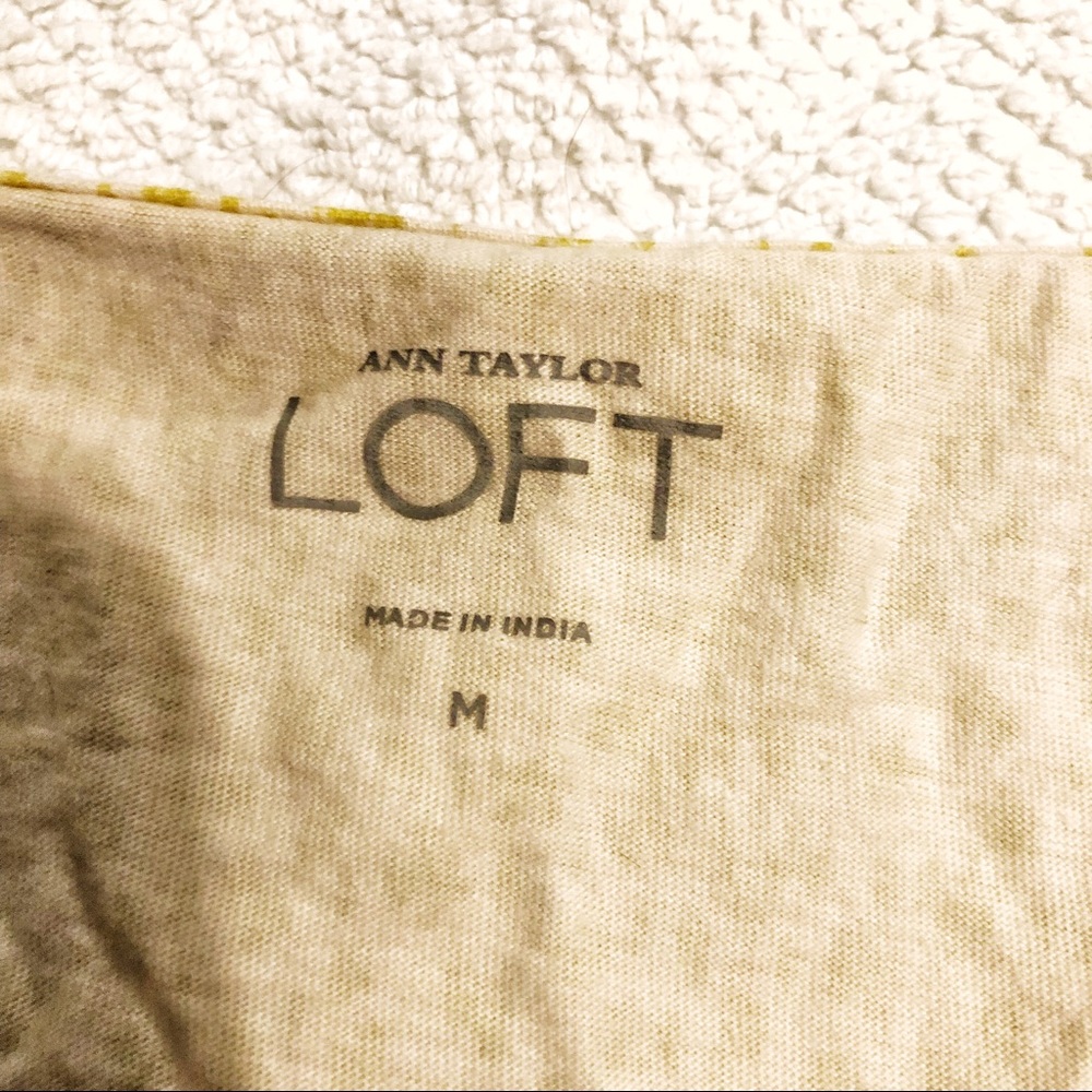 Ann Taylor LOFT Sequin Pattern Comfy Stretchy Top - Picture 4 of 5